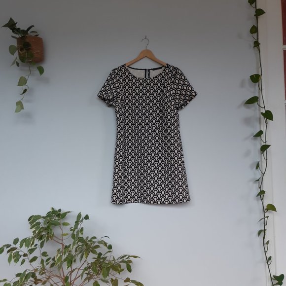 Shift dress - Picture 2 of 6